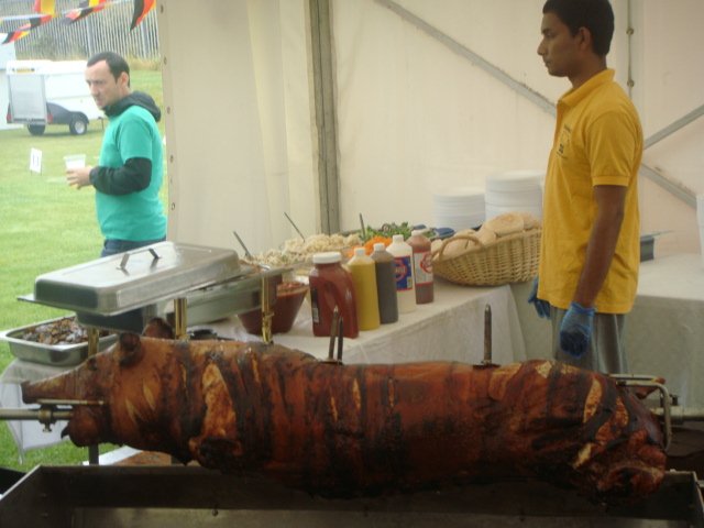 spitting pig bbq